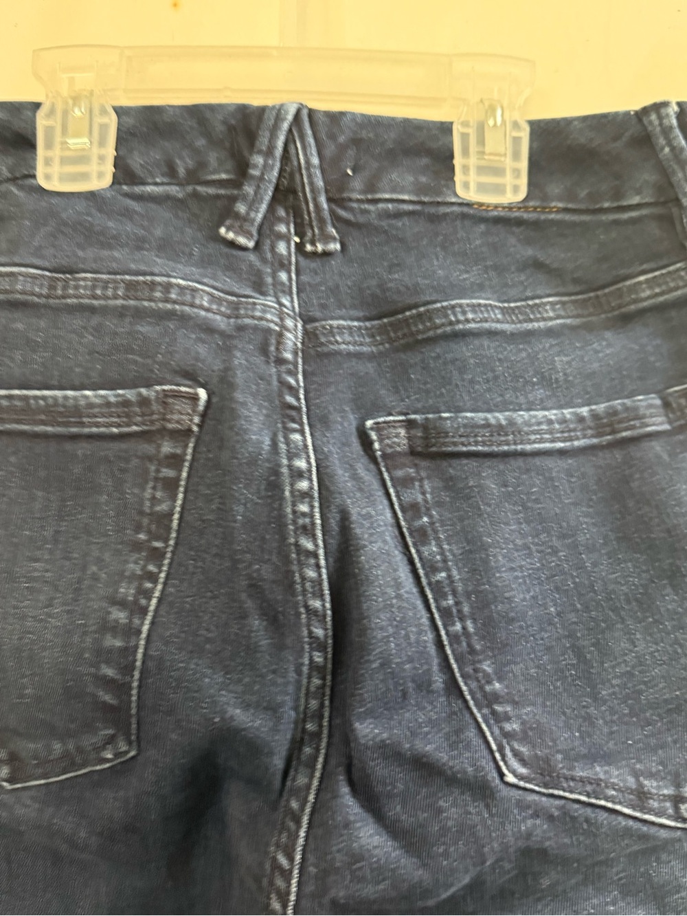 Good American Skinny Jeans in Dark Indigo Blue - Picture 9 of 9